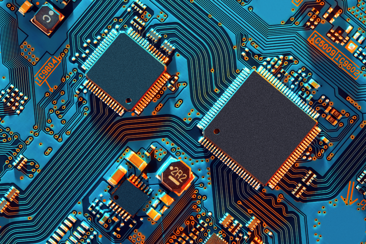 technology-data-chip_305507033